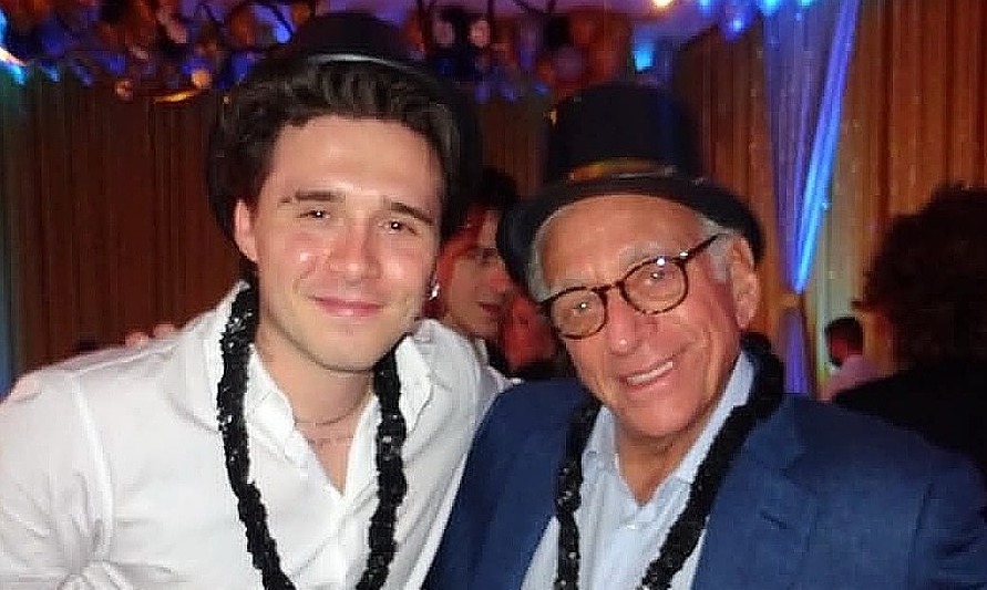OKFUN chính thức: Brooklyn Beckham chúc sinh nhật bố vợ giữa tin đồn bất hòa - hình ảnh - betokfun.vip
