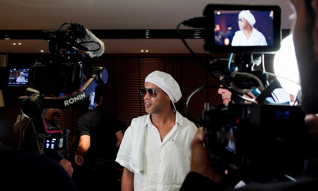 OKFUN cược thể thao: Ronaldinho trở lại sân cỏ ở tuổi 46 cùng CLB Italy - hình ảnh - betokfun.vip