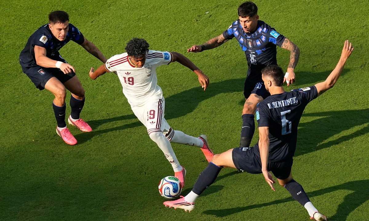 OKFUN cược bóng đá: Cập nhật trận Uruguay 0-0 Tây Ban Nha hiệp 1 - hình ảnh - betokfun.vip
